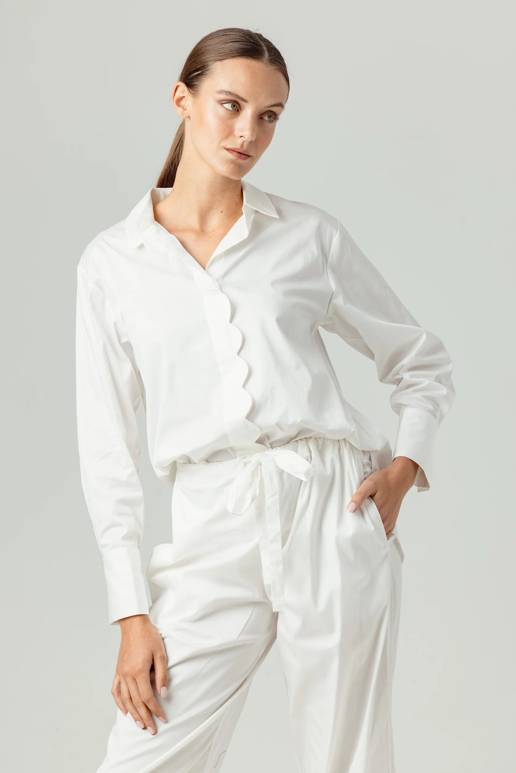 Su012 Scalloped Poplin Top