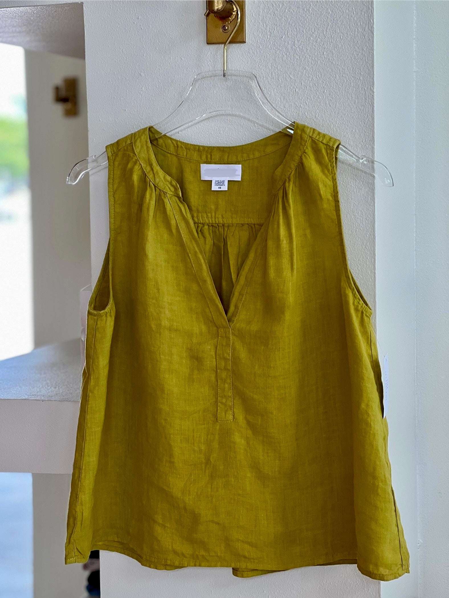 Vetacy Dandelion Vneck Tank
