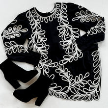 Load image into Gallery viewer, Ka1486 Embroidered Lace Top
