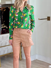 Load image into Gallery viewer, Sm2371 Green Floral Blouse
