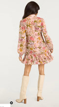 Load image into Gallery viewer, Cizd2607 Primrose Shift Dress
