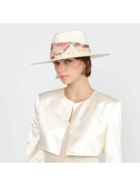 Fr8004 Begonia Hat - White