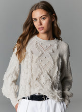 Load image into Gallery viewer, Aur13358 Cream Fringe Sweater
