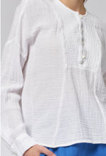 Load image into Gallery viewer, Xix325006 White Gauze Henley
