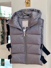 Load image into Gallery viewer, Adlola Adroit Atelier Silver Hooded Puffer Vest
