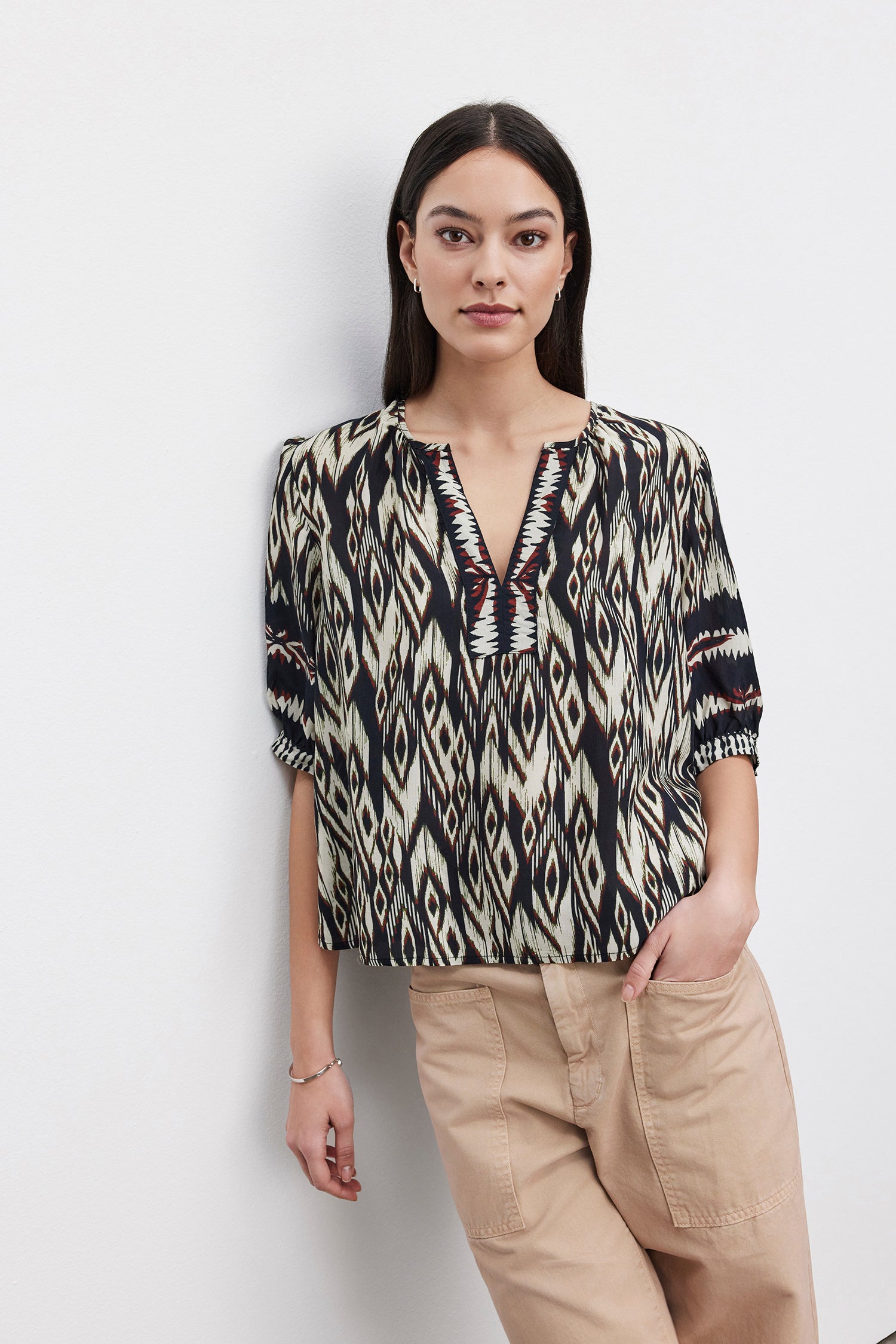 Vebeatrice Velvet Ikat Short Sleeve Top